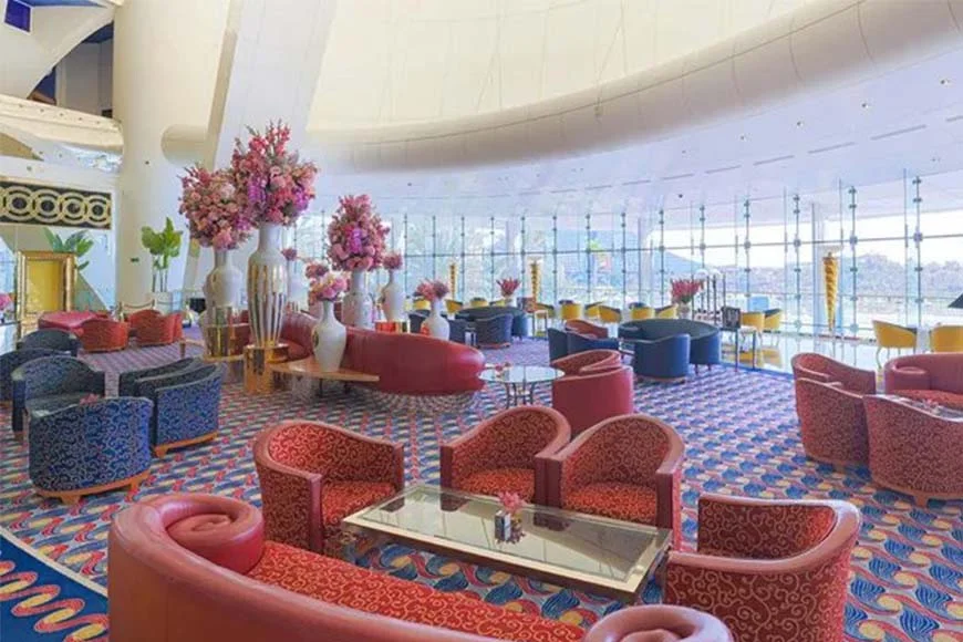 Burj Al Arab Tour