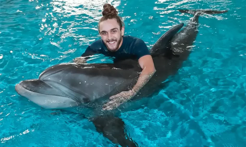 Dubai Dolphinarium